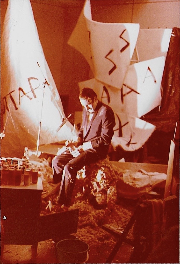 Peter Davey, artist - performance - installation